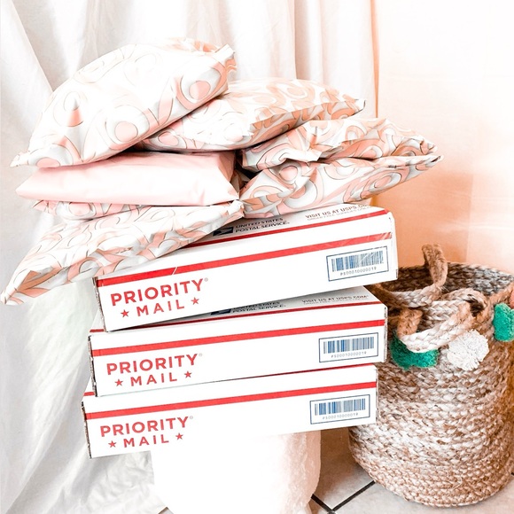 Meet your Posher, Miranda - Picture 4 of 4